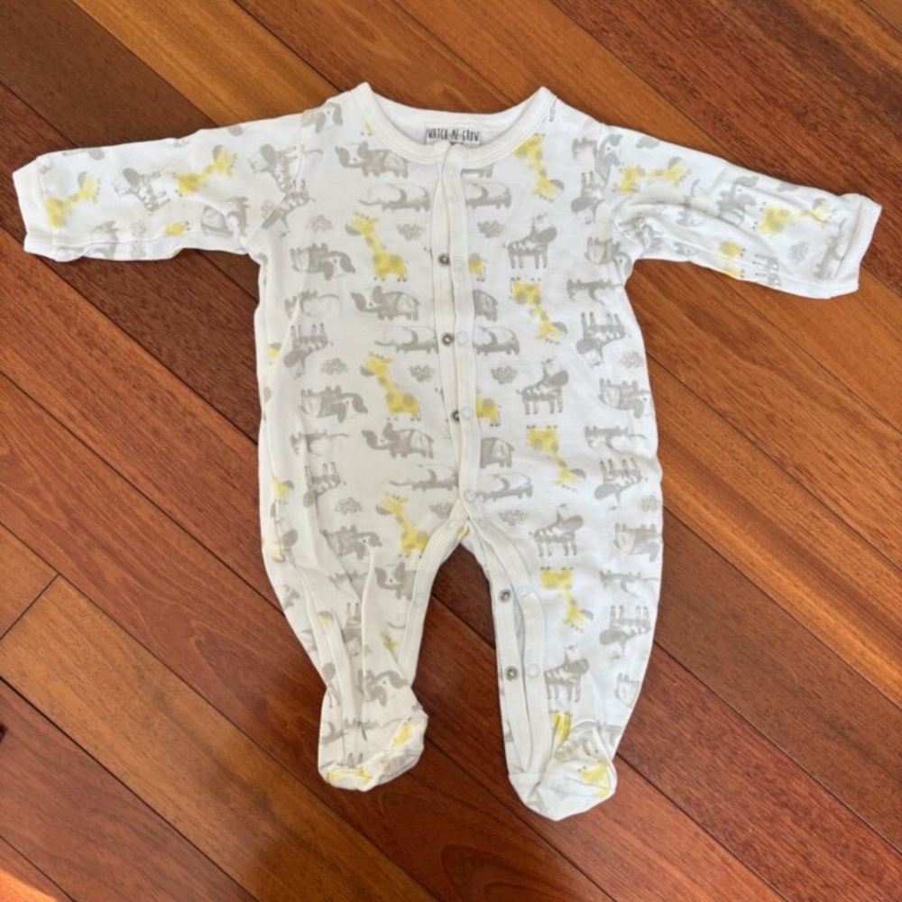 🦒 Girafes Footies Pajamas with Enclosed Feet